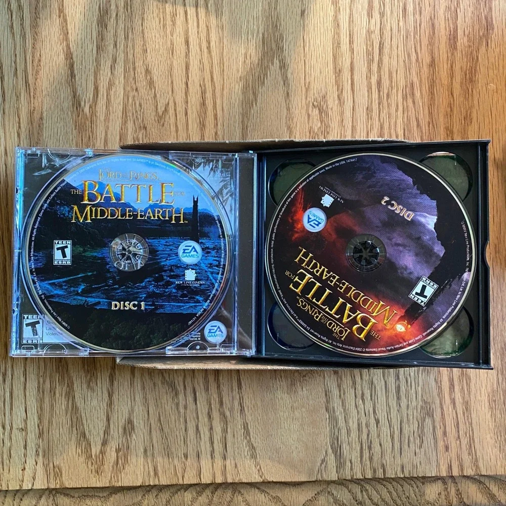 EA‎ Games The Battle for Middle-Earth PC Game OS Black RTS 4-Disc Set